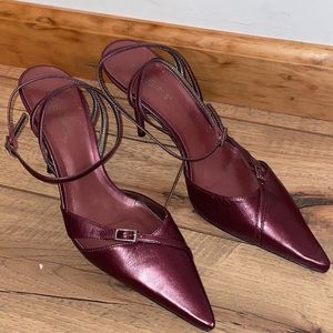 Gorgeous Designer BCBG burgundy strappy shoe